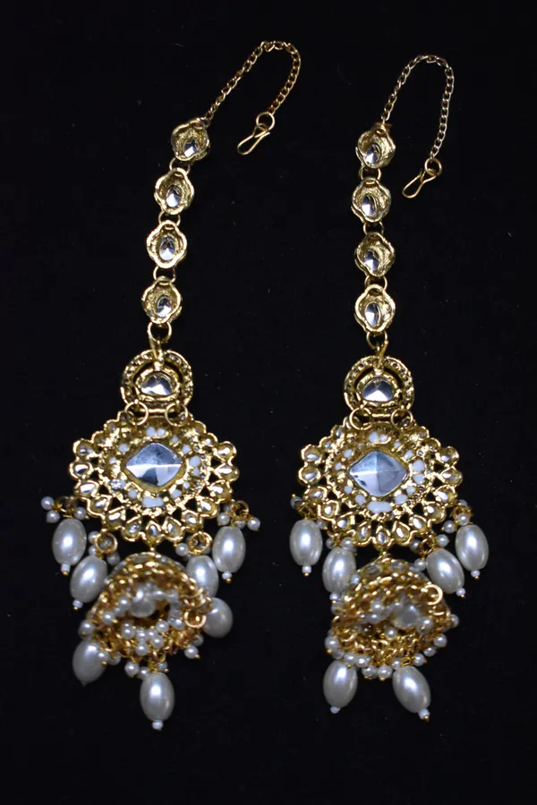Alloy_Kundan_Meenakari_Bridal_Flower_Choker_Set_With_Mathapatti_For_Women