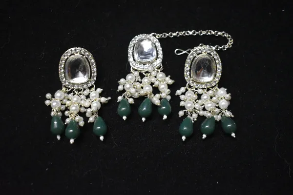 Green_Alloy_Kundan_Beaded_Choker_Set_For_Women
