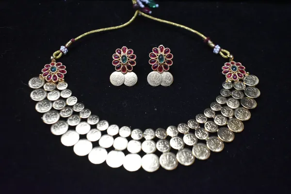 Red_Green_Alloy_Lakshmi_Coin_Choker_Set_For_Women