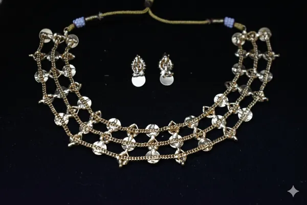 Red_Alloy_Lakshmi_Coin_Designer_Choker_For_Women