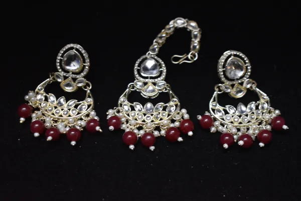 Maroon_Alloy_Kundan_Beaded_Necklace_Set_With_Mangtika_For_Women