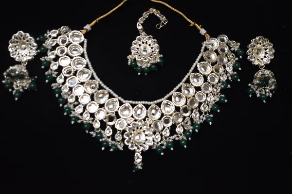 Green_Alloy_Meenakari_Kundan_Pearl_Choker_Set_With_Jhumkas_For_Women