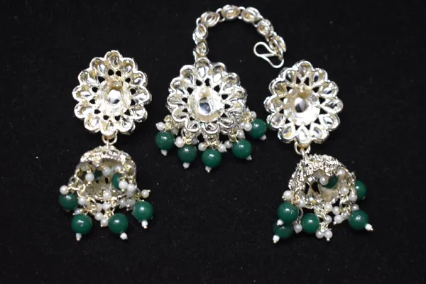 Green_Alloy_Meenakari_Kundan_Pearl_Choker_Set_With_Jhumkas_For_Women