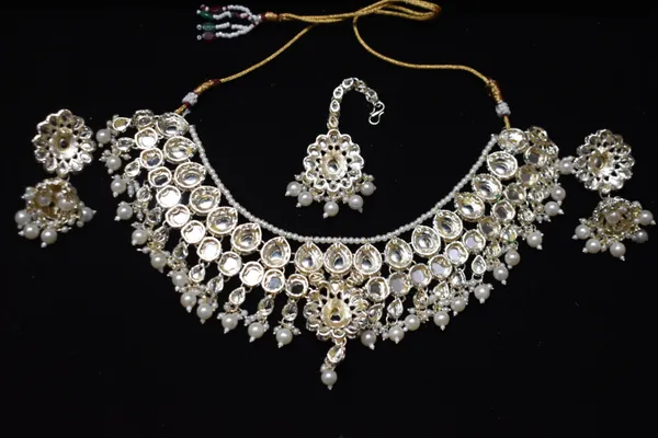 White_Alloy_Meenakari_Kundan_Pearl_Bridal_Choker_Set_With_Jhumkas_For_Women