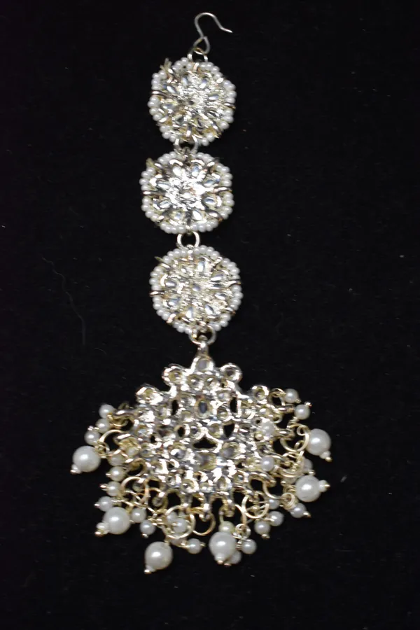 White_Alloy_Mang_Tikka_For_Women_-_Pack_Of_3