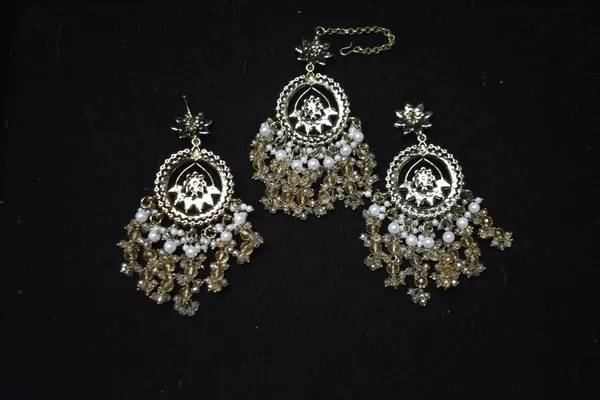 Peach_Alloy_Bridal_Choker_Set_With_Mangtika_For_Women