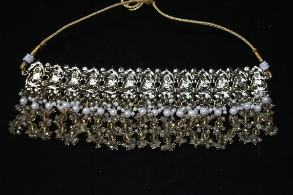 Peach_Alloy_Bridal_Choker_Set_With_Mangtika_For_Women