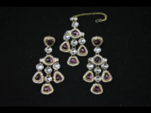 Wine_Alloy_Kundan_Bridal_Choker_Set_With_Mangtika_For_Women