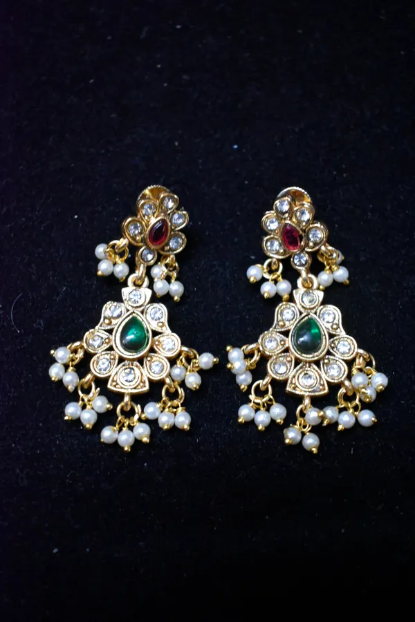 Red_Green_Alloy_Bridal_Choker_And_Long_Haar_Set_With_Mangtika_For_Women
