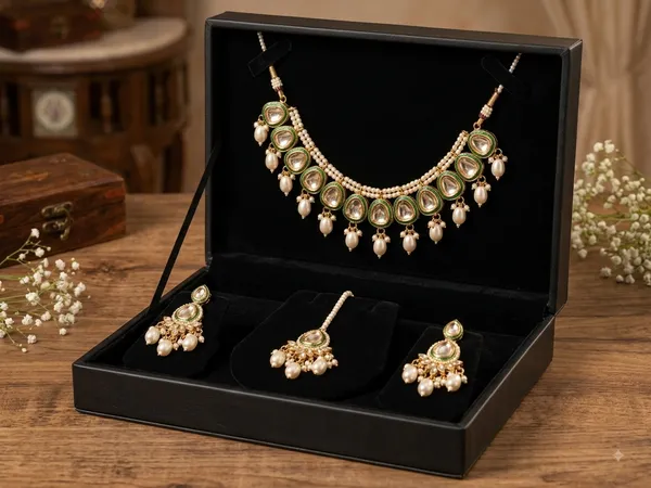 Green_Alloy_Kundan_Bead_Choker_Set_For_Women