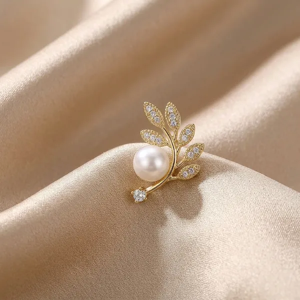 Gold_Stainless_Steel_Pearl_Leaf_Stud_Earrings_For_Women_1001