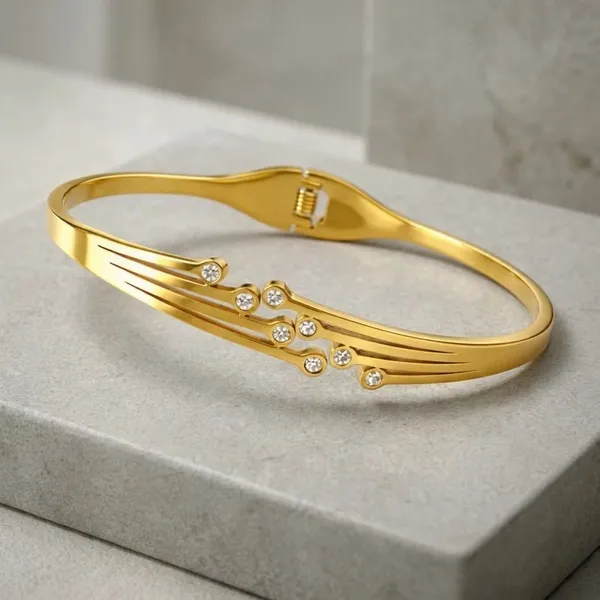 Gold_Stainless_Steel_Wave_Crystal_Studded_Bracelet_For_Women_3002