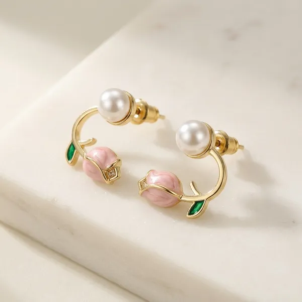 Gold_Stainless_Steel_Pearl_Crescent_Stud_Earrings_For_Women_1025