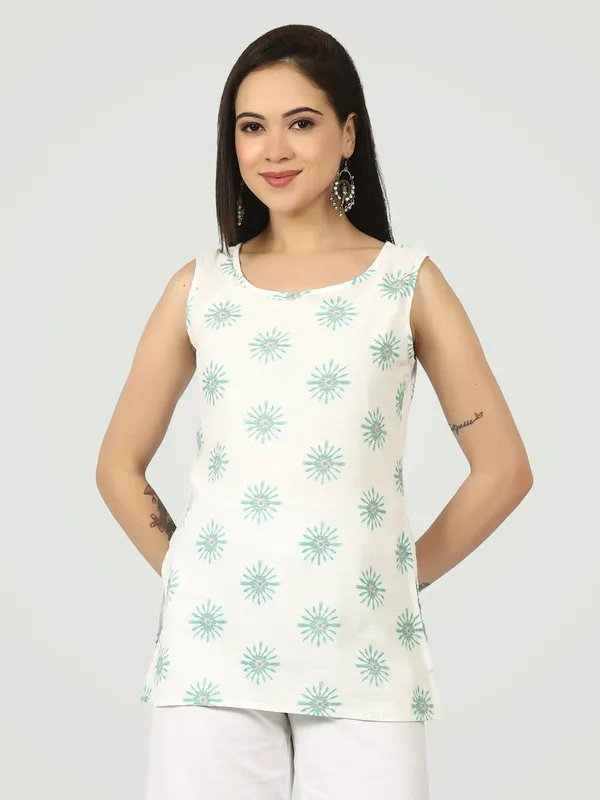 White_Sunburst_Motif_Sleeveless_Short_Kurti