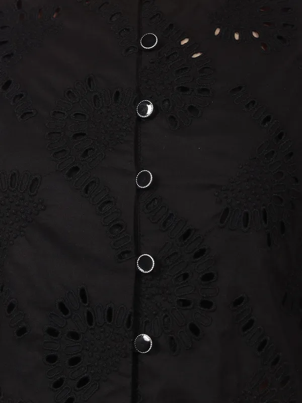 Black_Schiffli_Embroidered_Onyx_Tunic