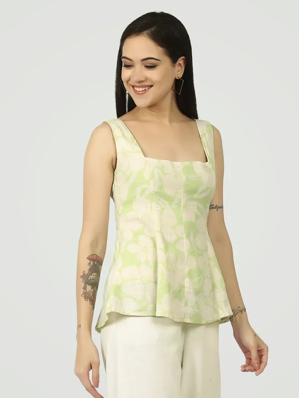 Pista_Green_Botanical_Square_Neck_Top_Short_Kurti