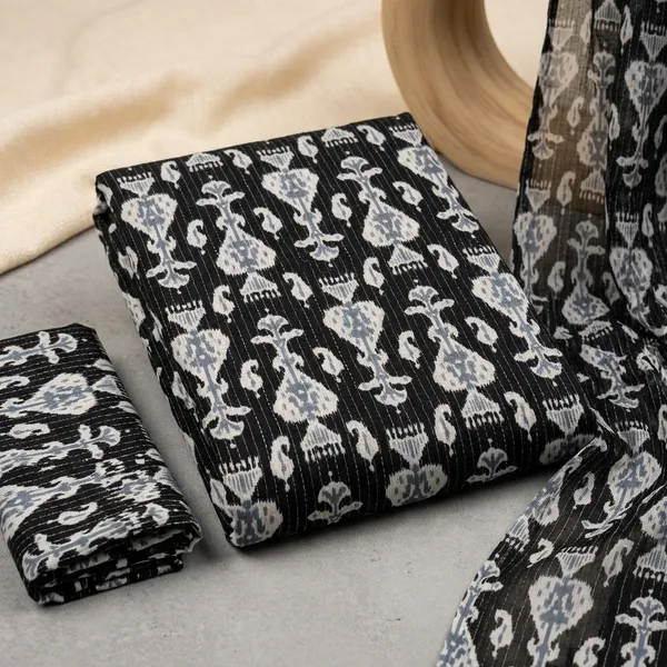 Black_And_White_Cotton_Kantha_Ikat_Printed_Fabric_For_Women