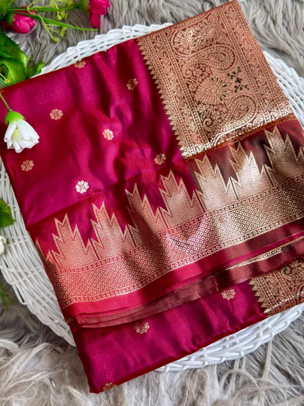 Maroon_Banarasi_Woven_Silk_Zari_Saree_For_Women