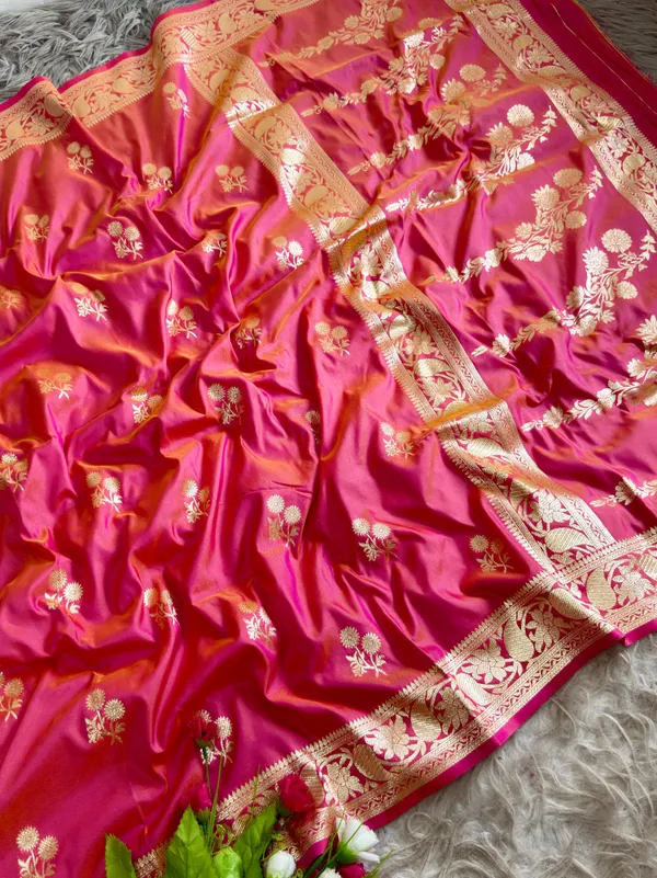 Maroon_Banarasi_Woven_Silk_Zari_Saree_For_Women