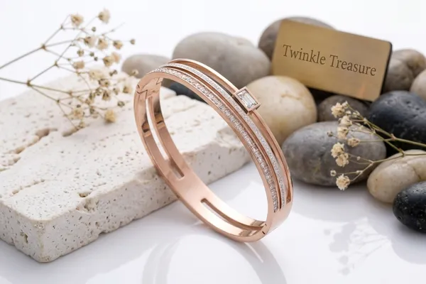 Celeste_Luxe_Anti-Tarnish_Bracelet