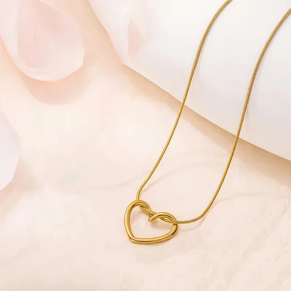 Daily_wear_knot_Heart_Necklace