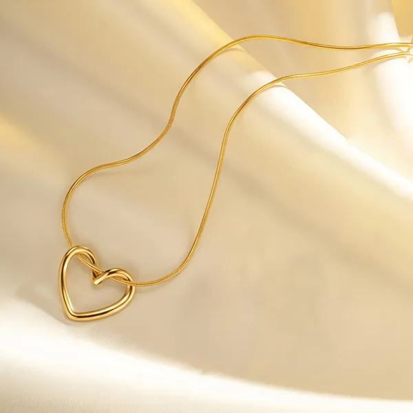 Daily_wear_knot_Heart_Necklace