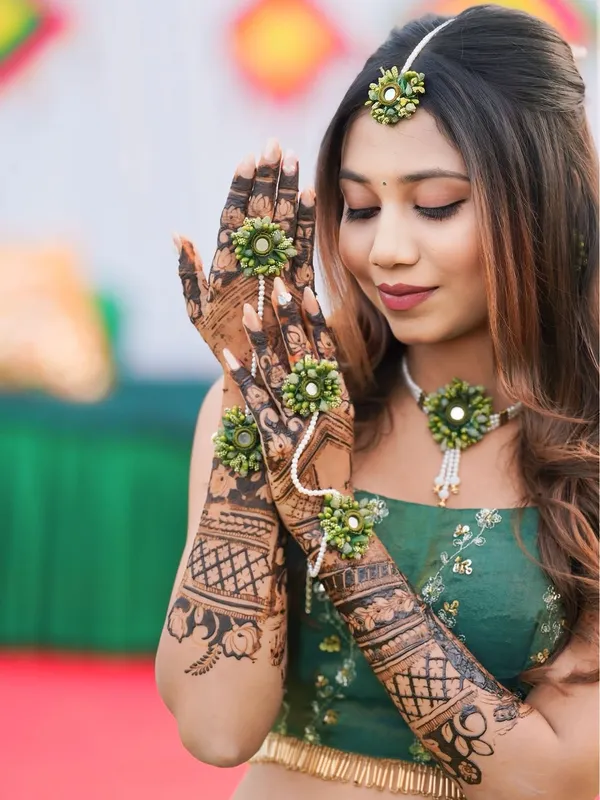 Handcrafted_Mehndi_Jewelry_set