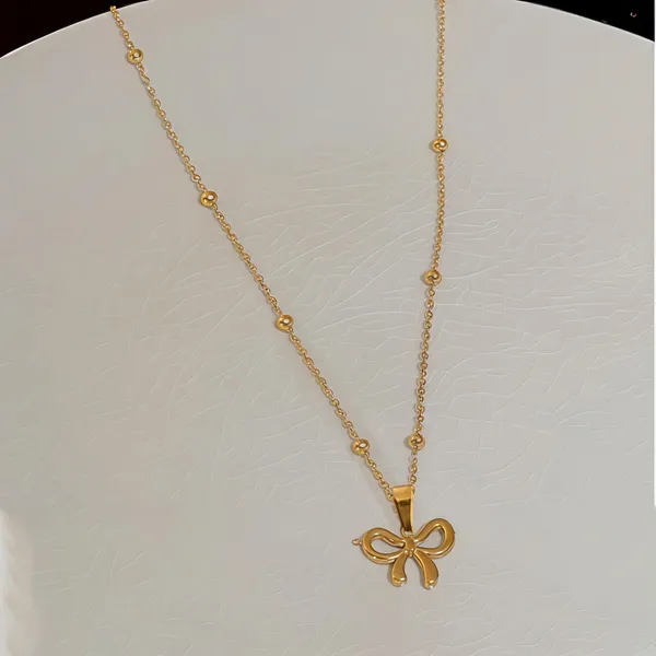 The_Bow_Necklace
