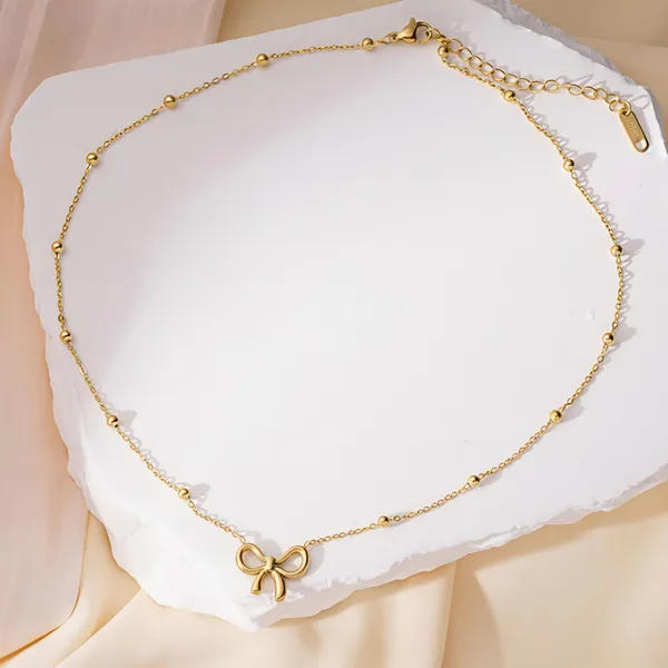 The_Bow_Necklace
