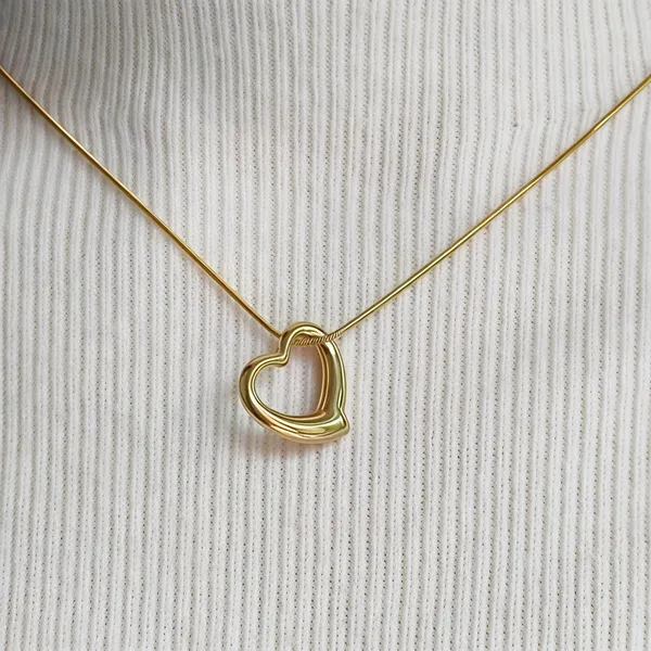 Waterproof_Heart_Necklace