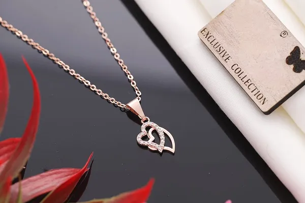 Gold_Plated_Waterproof_Pendant_Chain_Durable_Tarnish_Free_Celebrity_Inspired_Design