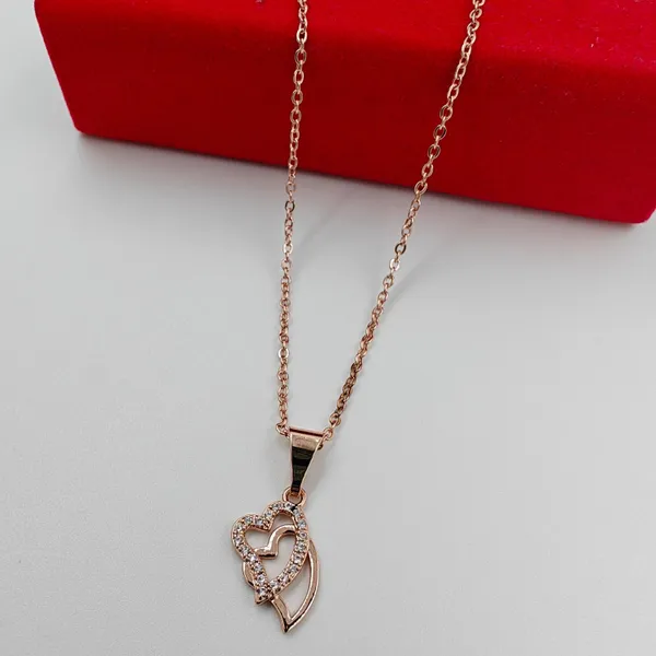 Gold_Plated_Waterproof_Pendant_Chain_Durable_Tarnish_Free_Celebrity_Inspired_Design