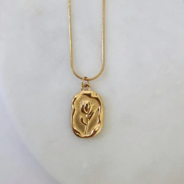 Gleam_&_Grace_Premium_Wear_Necklace