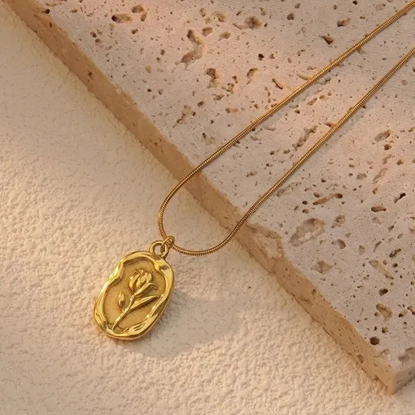 Gleam_&_Grace_Premium_Wear_Necklace