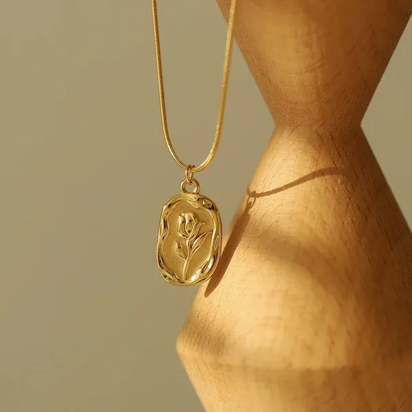 Gleam_&_Grace_Premium_Wear_Necklace