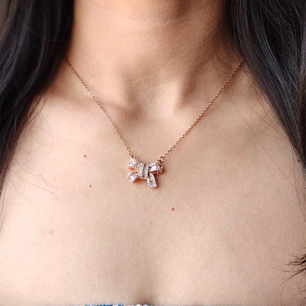 Waterproof_And_Tarnish_Free_Gold_Plated_Pendant_Necklace_For_Daily_Glamour