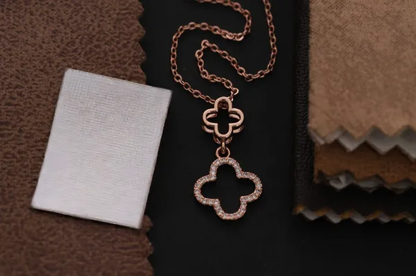 Luck_Necklace_Water_Proof_Necklace