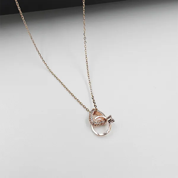 Anti_Tarnish_Gold_Plated_Pendant_Necklace_Effortlessly_Stylish_&_Durable