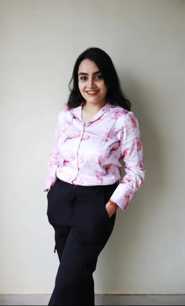Glide_Glow_Marble_Satin_Shirt