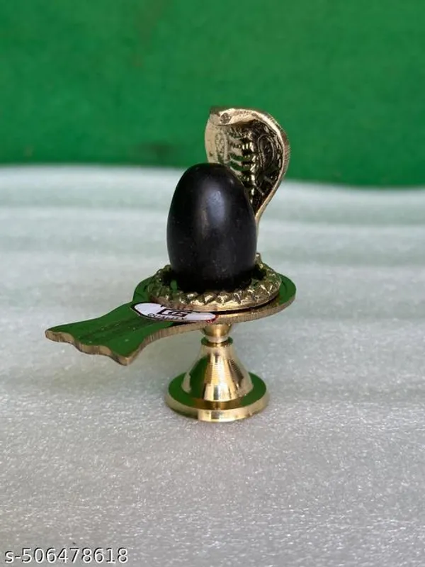 Shivam_Vastukala_Brass_Jaladhari_Narmadeshwar_Shivling_With_Brass_Base