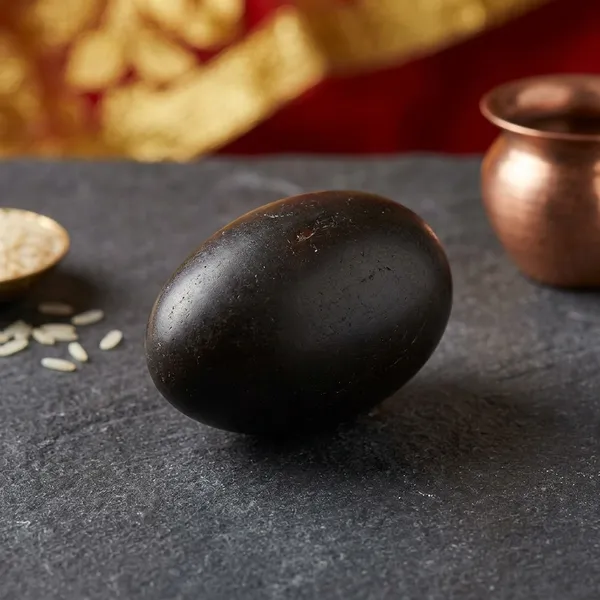 Original_Narmadeshwar_Shivling_Narmada_Stone_Shivling_Narmada_Banaling_Shivling_For_Office_Small_Shiva_Lingam_For_Home_Pooja_Natural_Shivling_For_Daily_Home_Worship