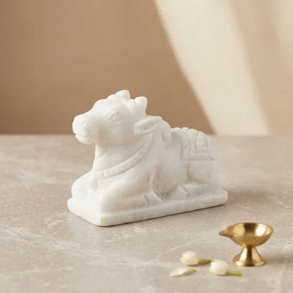 Antique_And_Origanal_Marble_White_Nandhi_Ji_Size_2_Inch