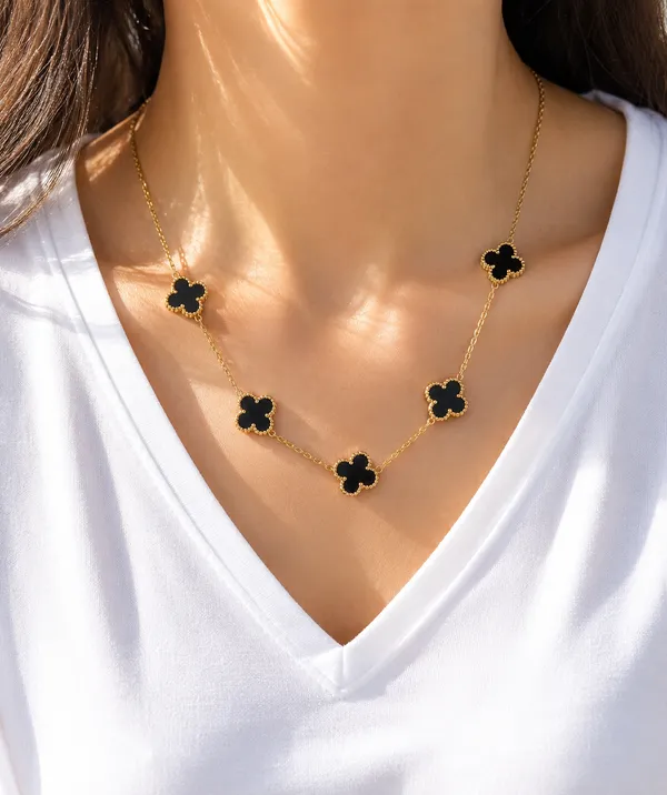 Black_Korean_pendant_for_women_and_girls