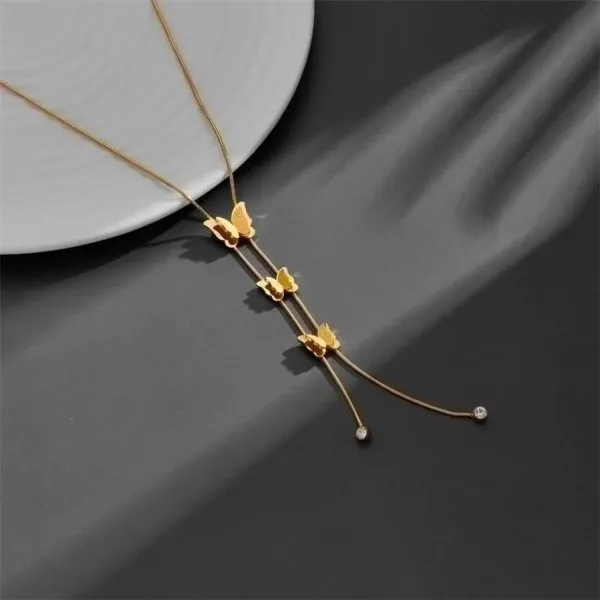 Butterfly_Pendant_chain_for_women_and_girls