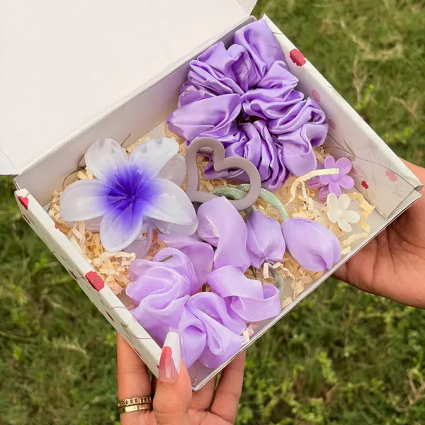 Lavender_Abs_Plastic_Satin_Hair_Accessories_Hamper_For_Women_(Pack_of_6)