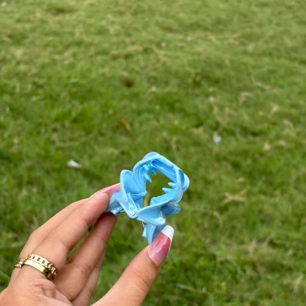 Dark_Blue_Abs_Plastic_Flower_Korean_Claw_Clip_For_Women_(Pack_Of_7)
