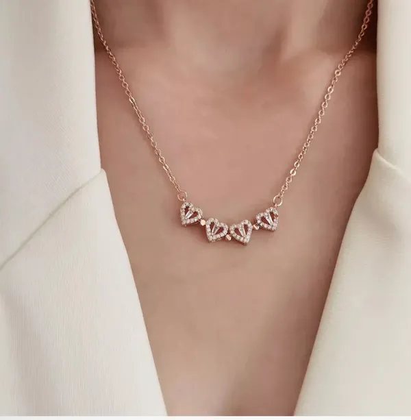 Rose_Gold_Brass_Pendant_Necklace_For_Women