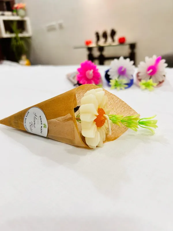 Multicolor_Soya_Wax_Floral_Bouquet_Shaped_Candle_Pack_Of_4