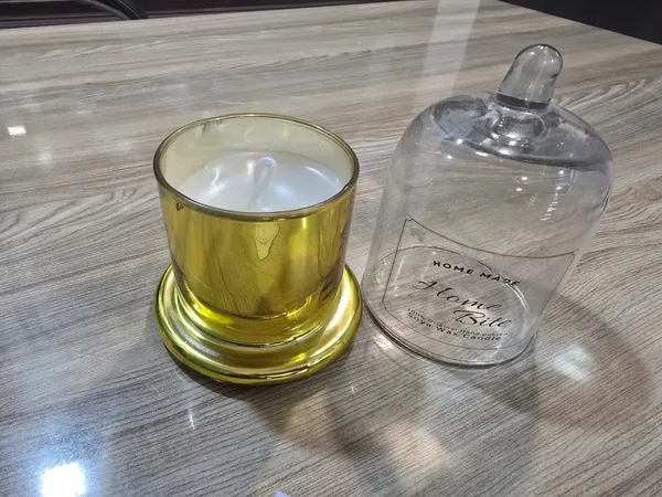 Golden_Soya_Wax_Gold_Glass_Cloche_Bell_Jar_Decorative_Lavender_Candle