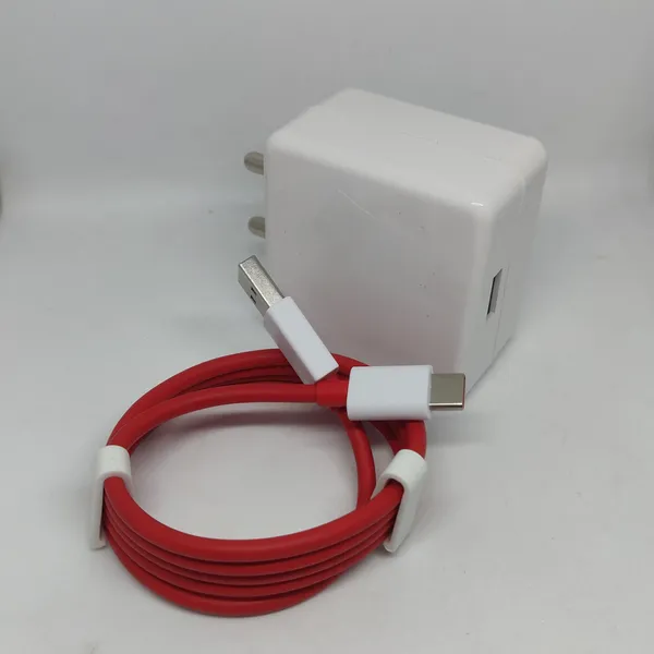 80W_Premium_USB__Fast_Adapter_With_Type-C_Cable